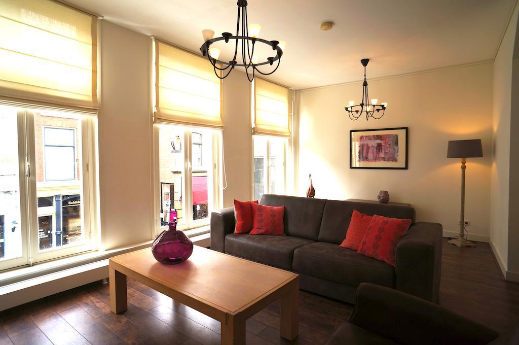 Stayci Serviced Apartments Noordeinde L'Aia Camera foto
