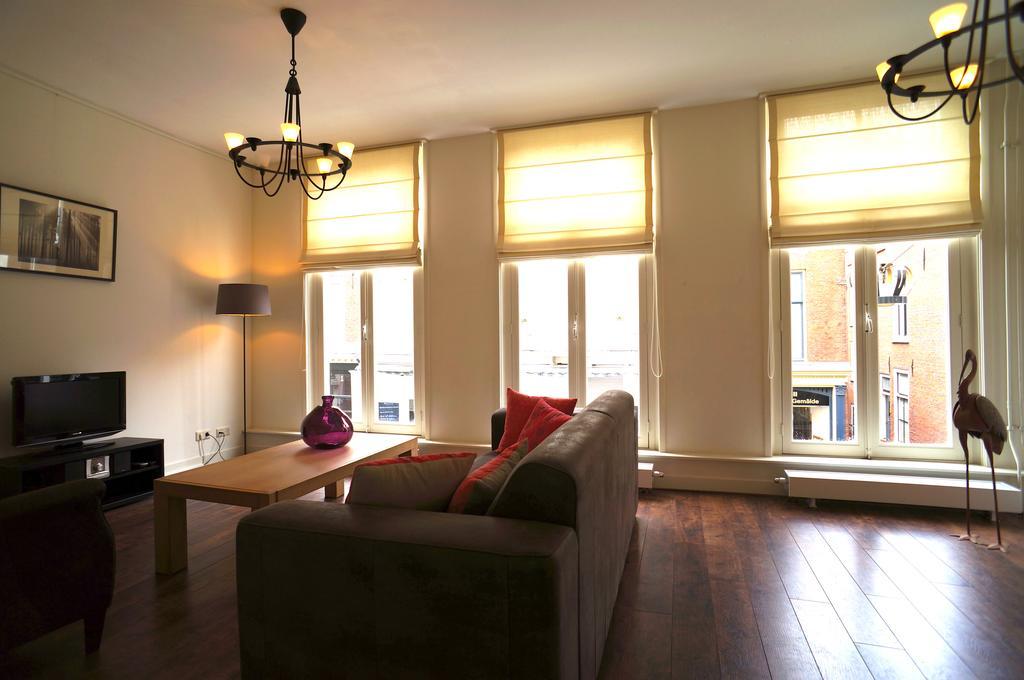Stayci Serviced Apartments Noordeinde L'Aia Camera foto