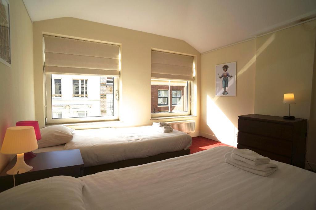 Stayci Serviced Apartments Noordeinde L'Aia Camera foto