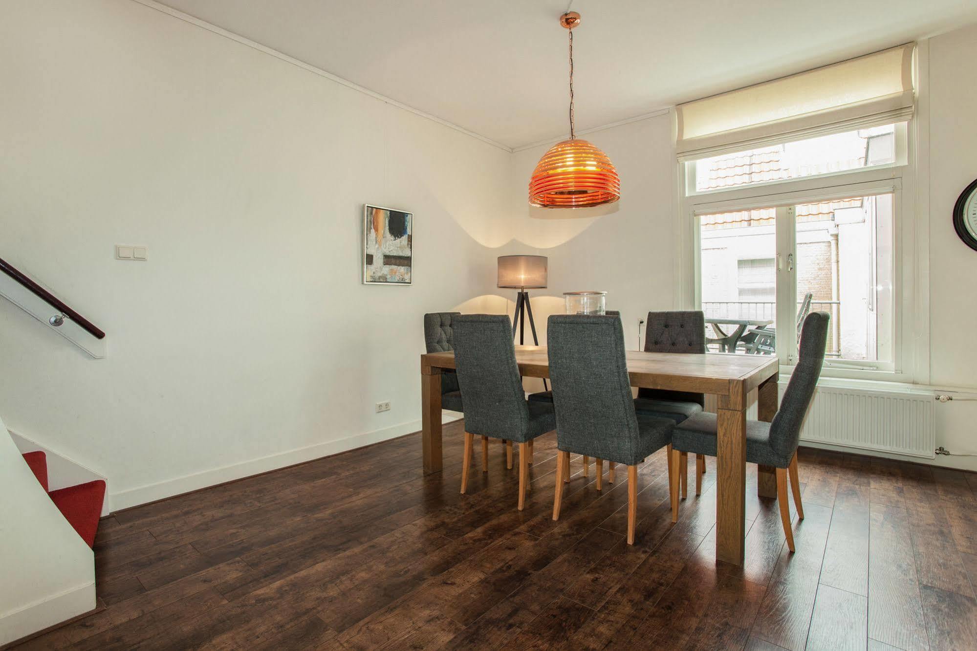 Stayci Serviced Apartments Noordeinde L'Aia Esterno foto