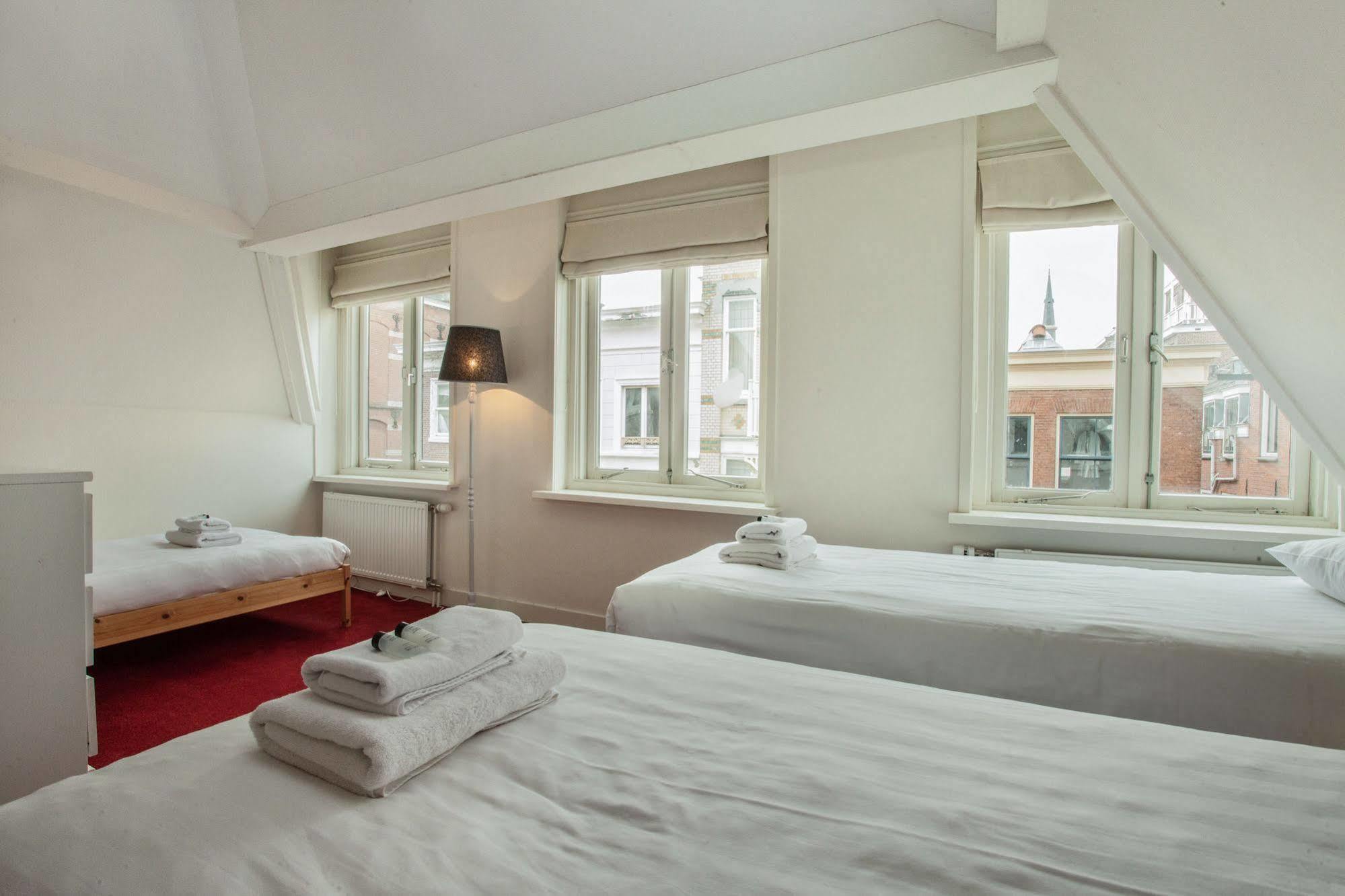 Stayci Serviced Apartments Noordeinde L'Aia Esterno foto