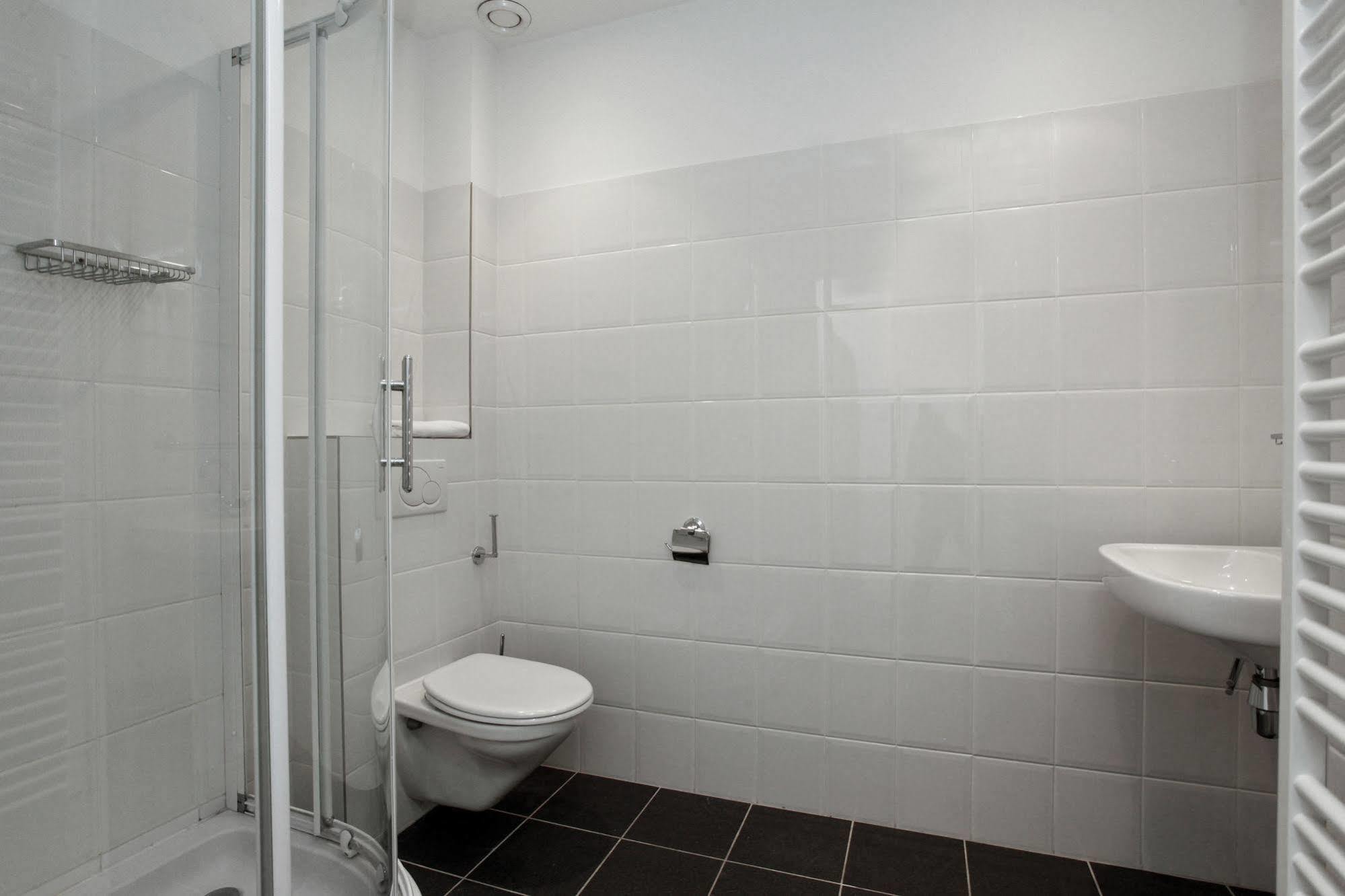 Stayci Serviced Apartments Noordeinde L'Aia Esterno foto
