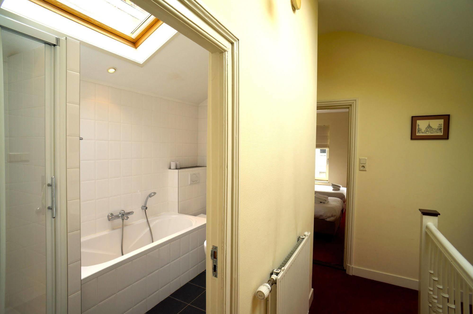 Stayci Serviced Apartments Noordeinde L'Aia Esterno foto