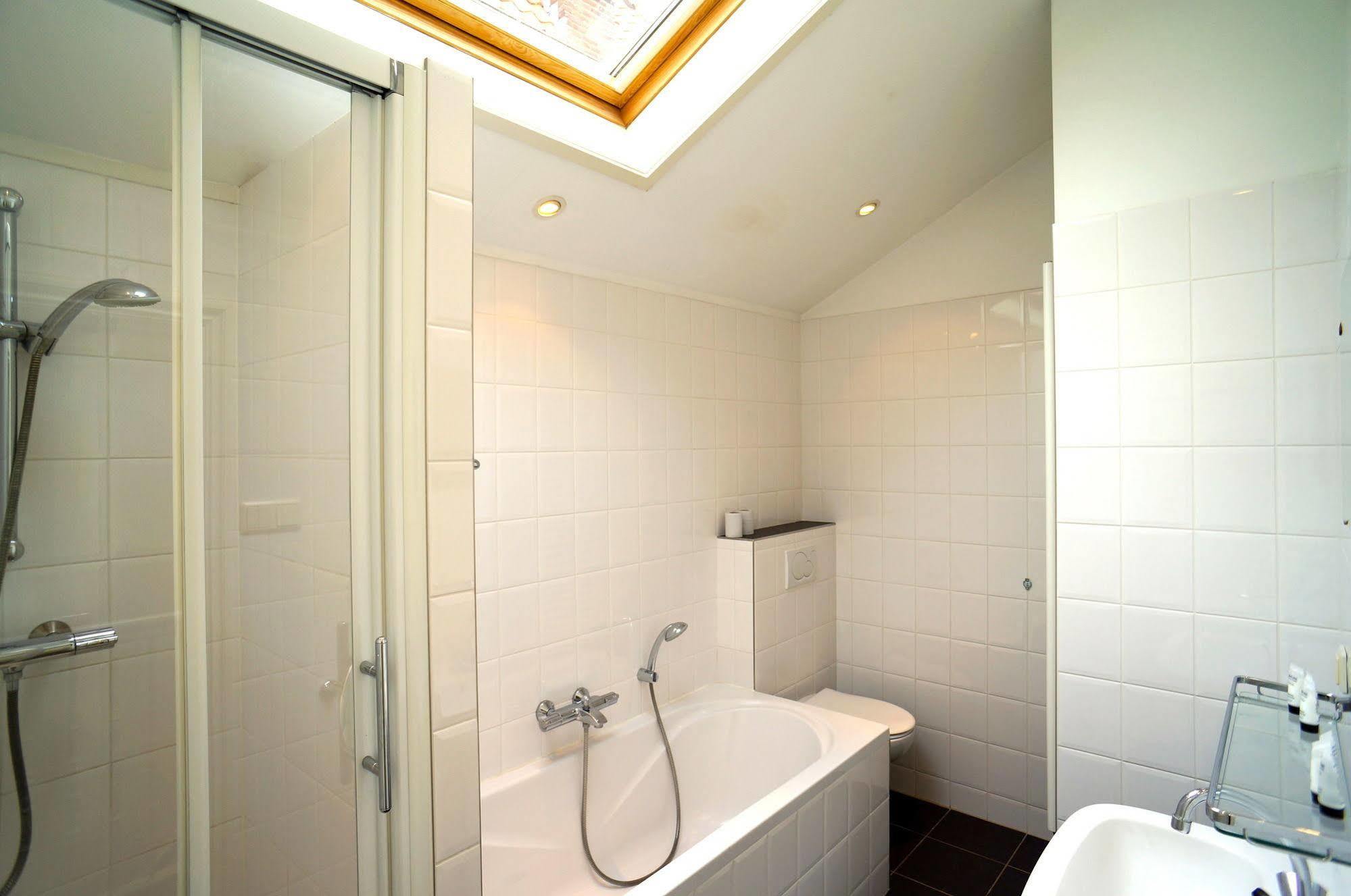 Stayci Serviced Apartments Noordeinde L'Aia Esterno foto