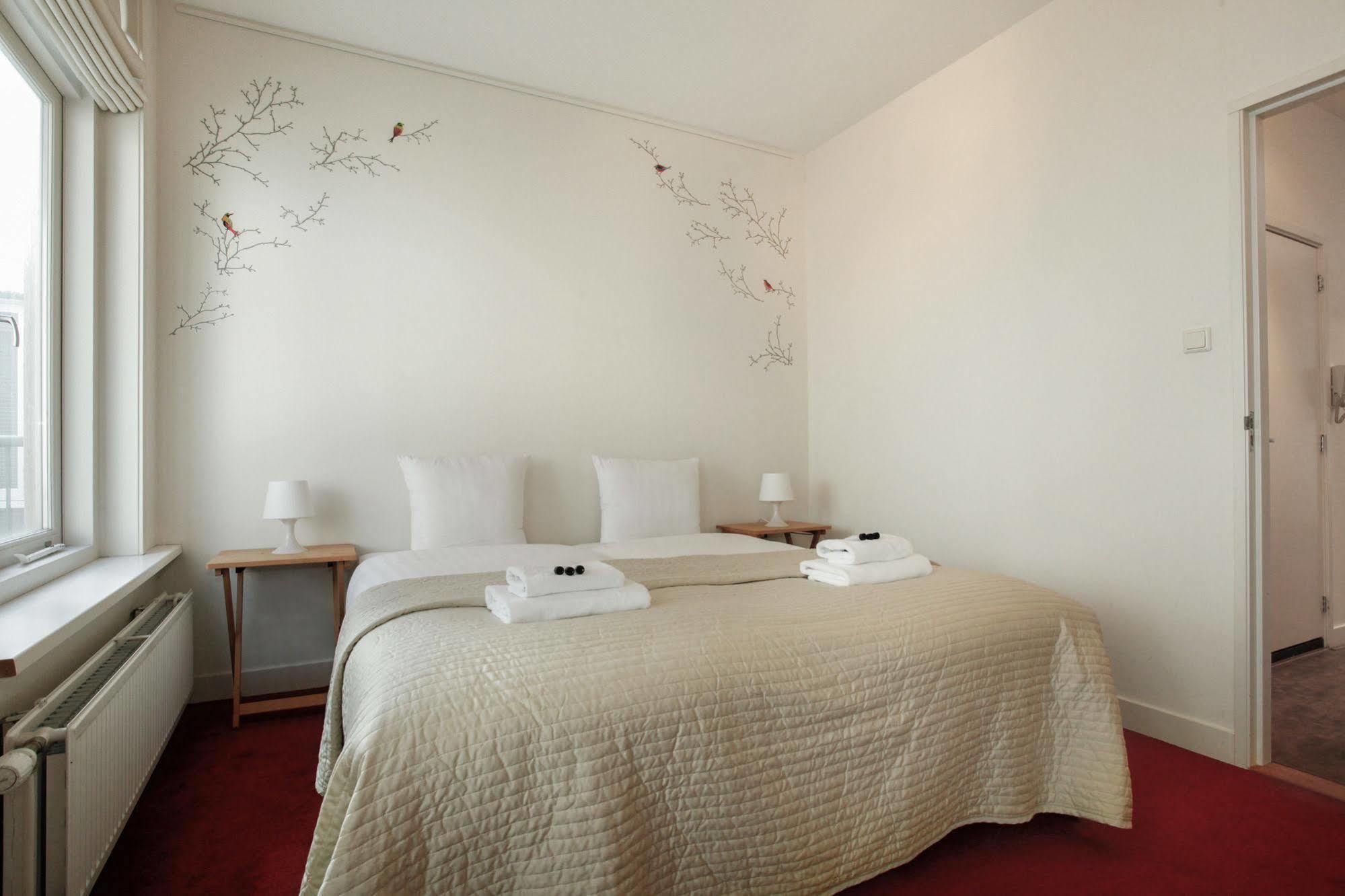 Stayci Serviced Apartments Noordeinde L'Aia Esterno foto