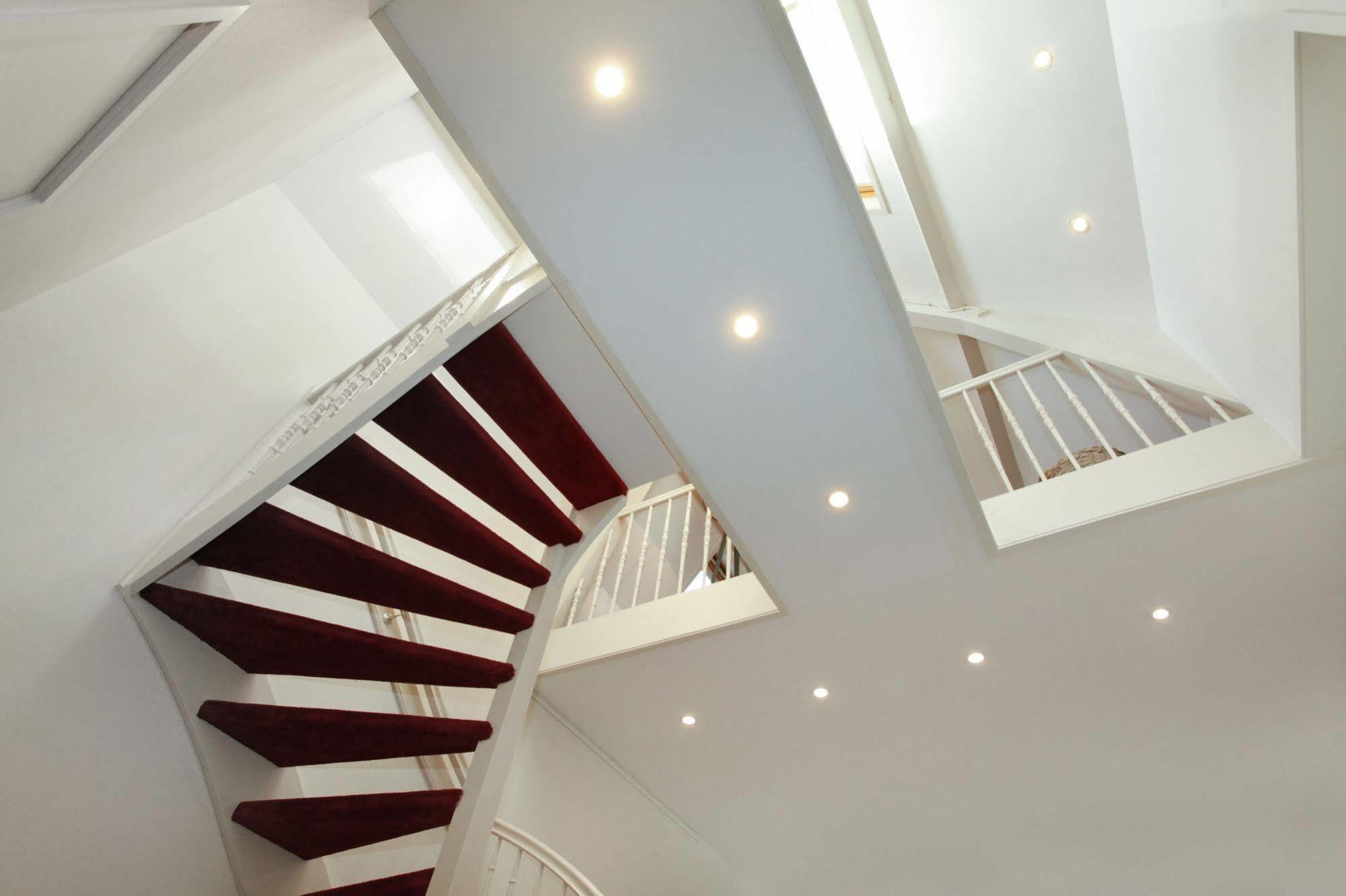 Stayci Serviced Apartments Noordeinde L'Aia Esterno foto