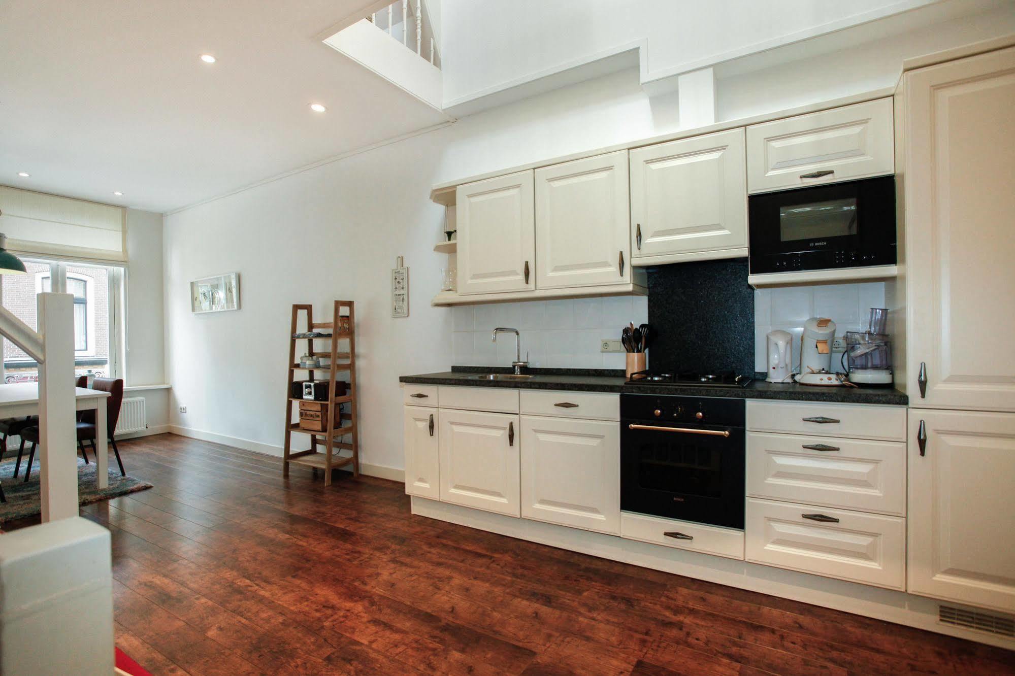 Stayci Serviced Apartments Noordeinde L'Aia Esterno foto